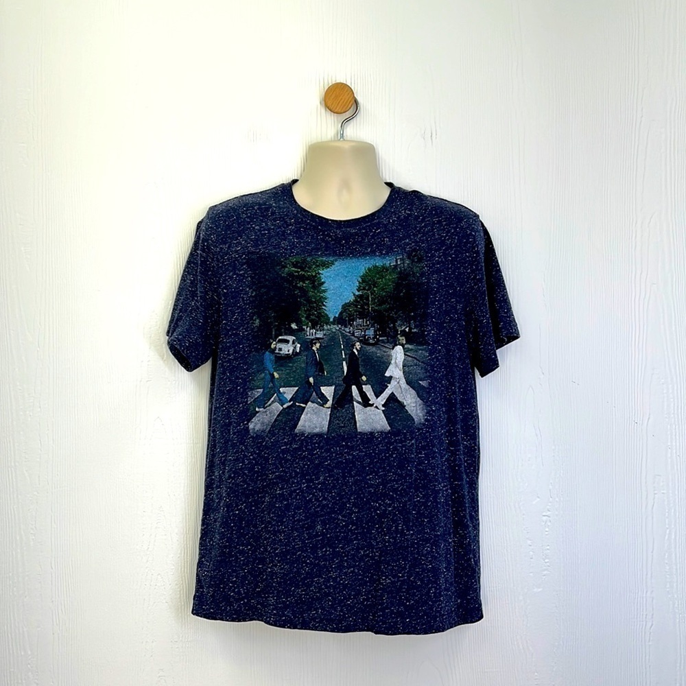The Beatles - Navy The Beatles Abbey Road soft Short Sleeve T Shirt Size Medium
